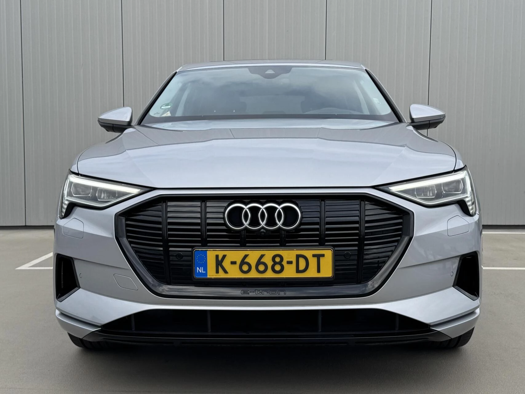 Hoofdafbeelding Audi e-tron