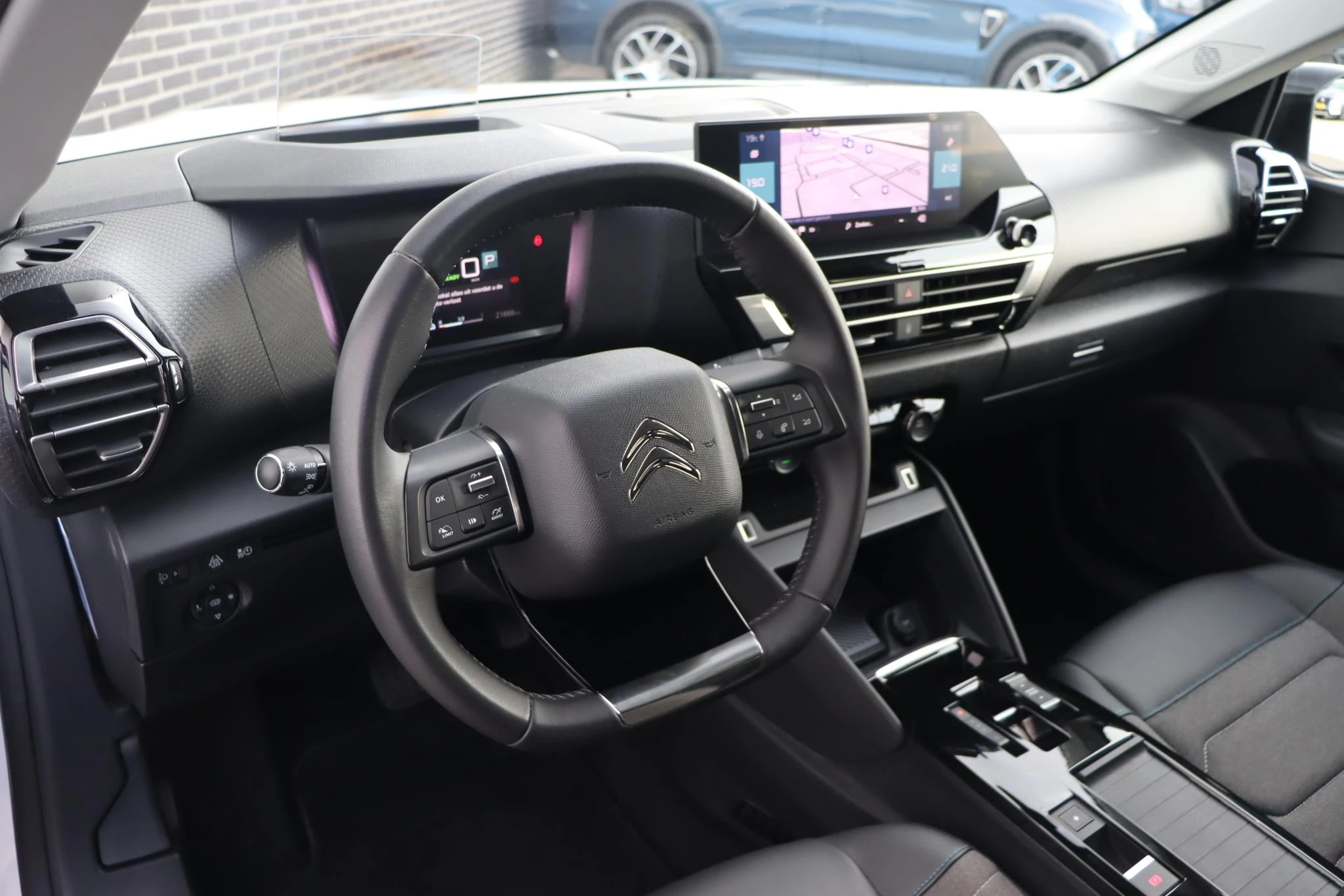 Hoofdafbeelding Citroën ë-C4