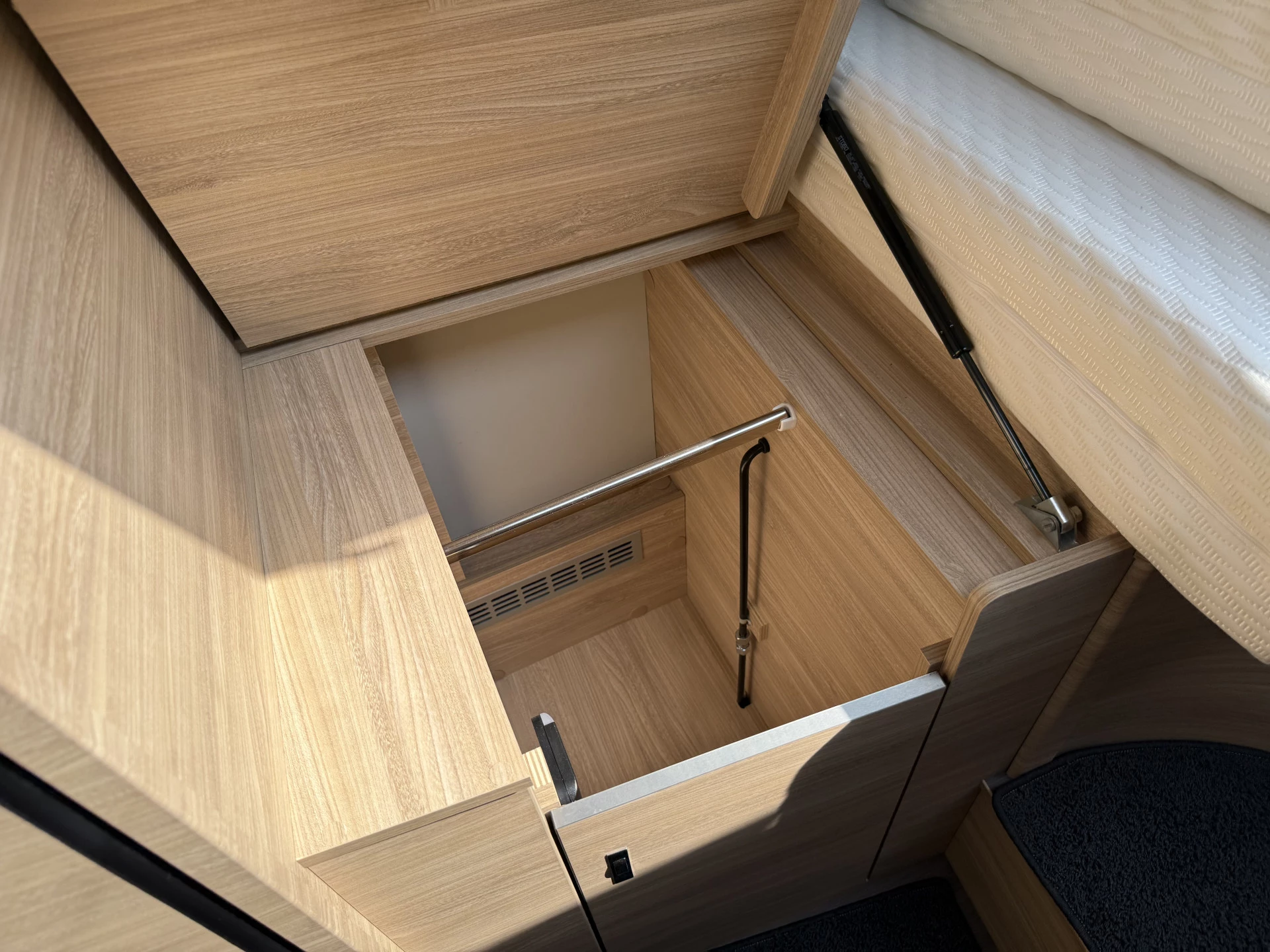 Hoofdafbeelding Knaus 640 MEG Van Ti Plus Platinum