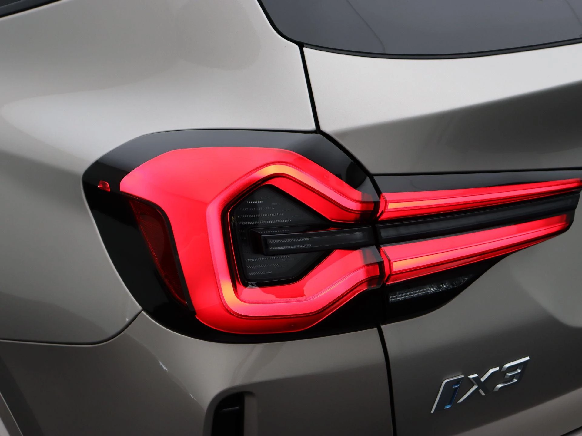 Hoofdafbeelding BMW iX3