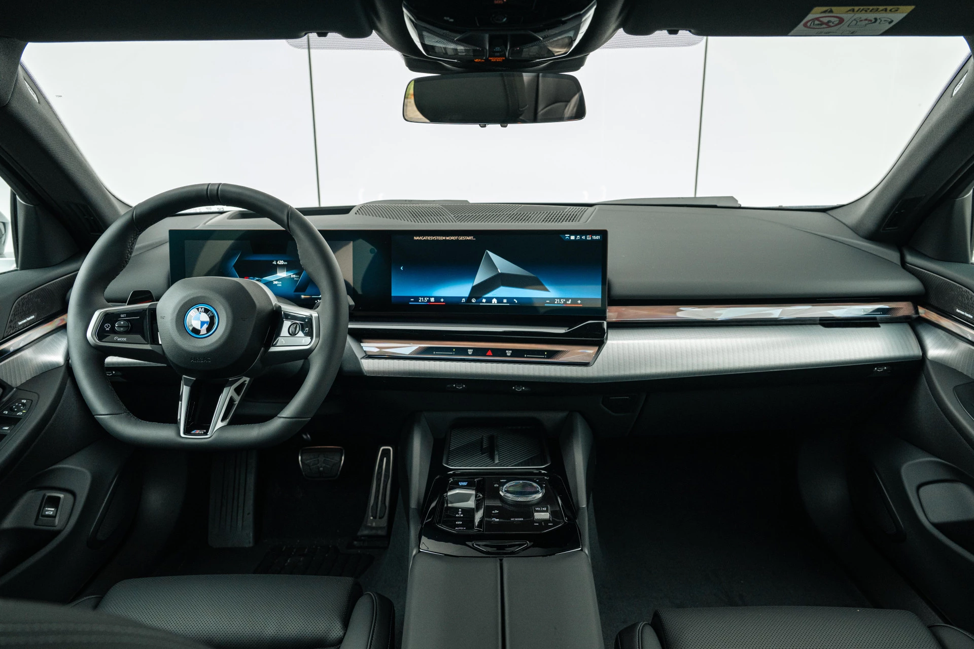 Hoofdafbeelding BMW i5