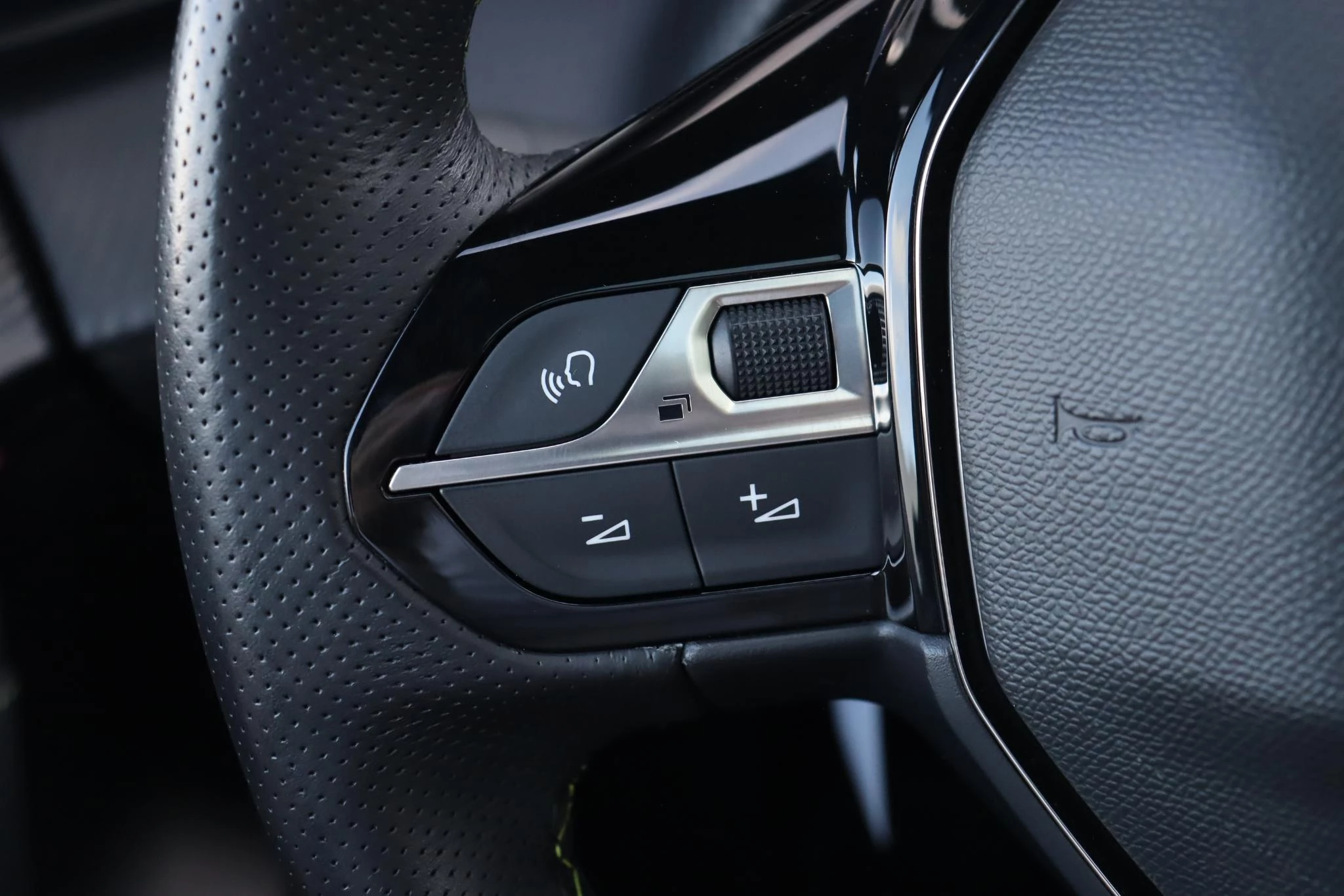 Hoofdafbeelding Peugeot e-208