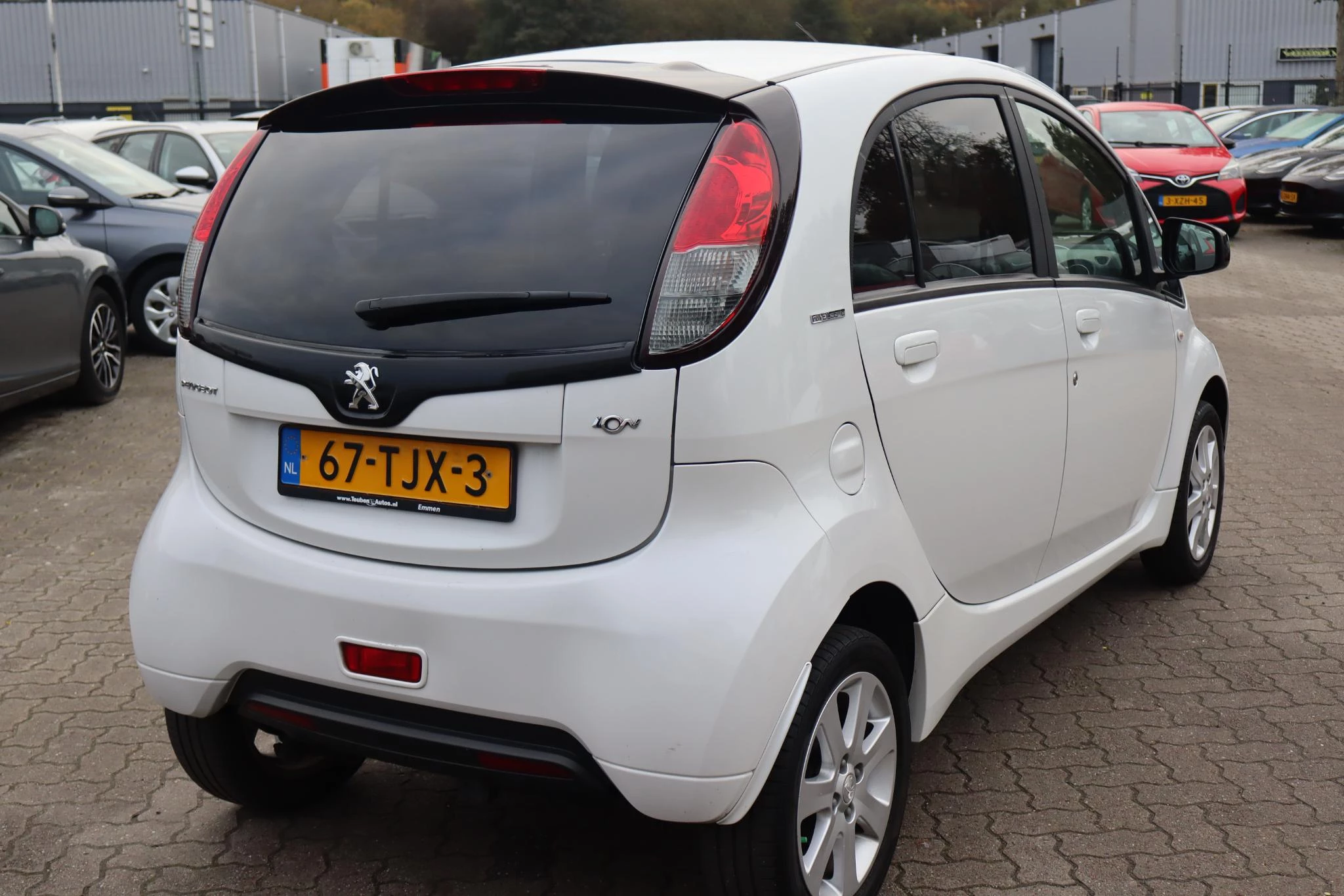 Hoofdafbeelding Peugeot iOn