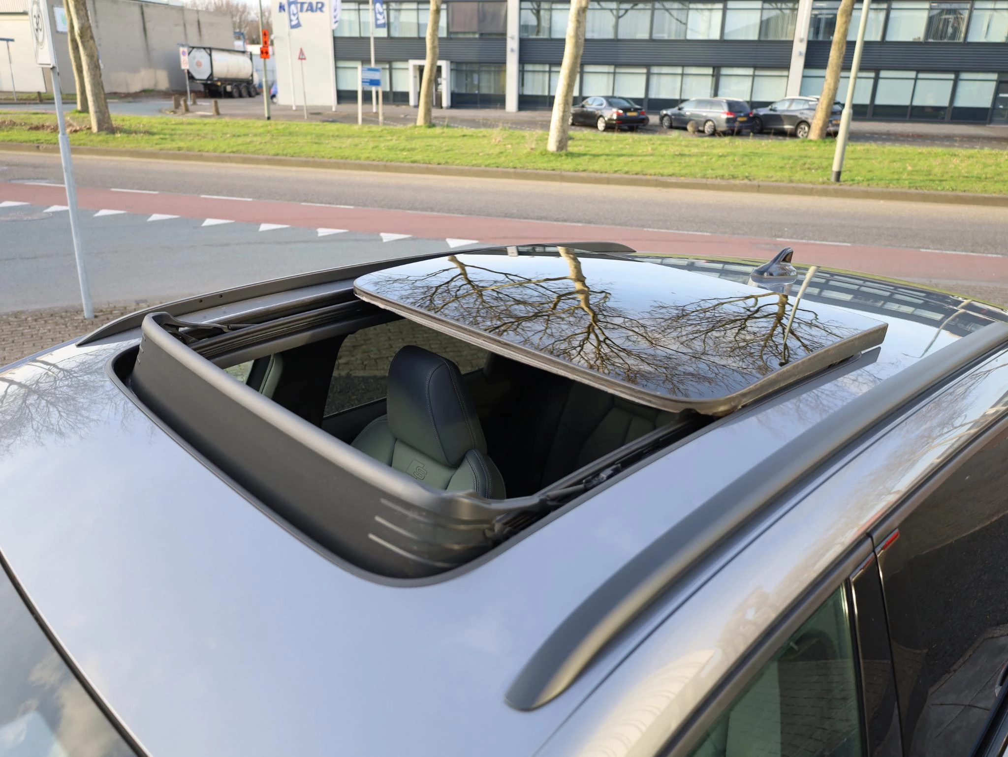 Hoofdafbeelding Audi Q4 e-tron