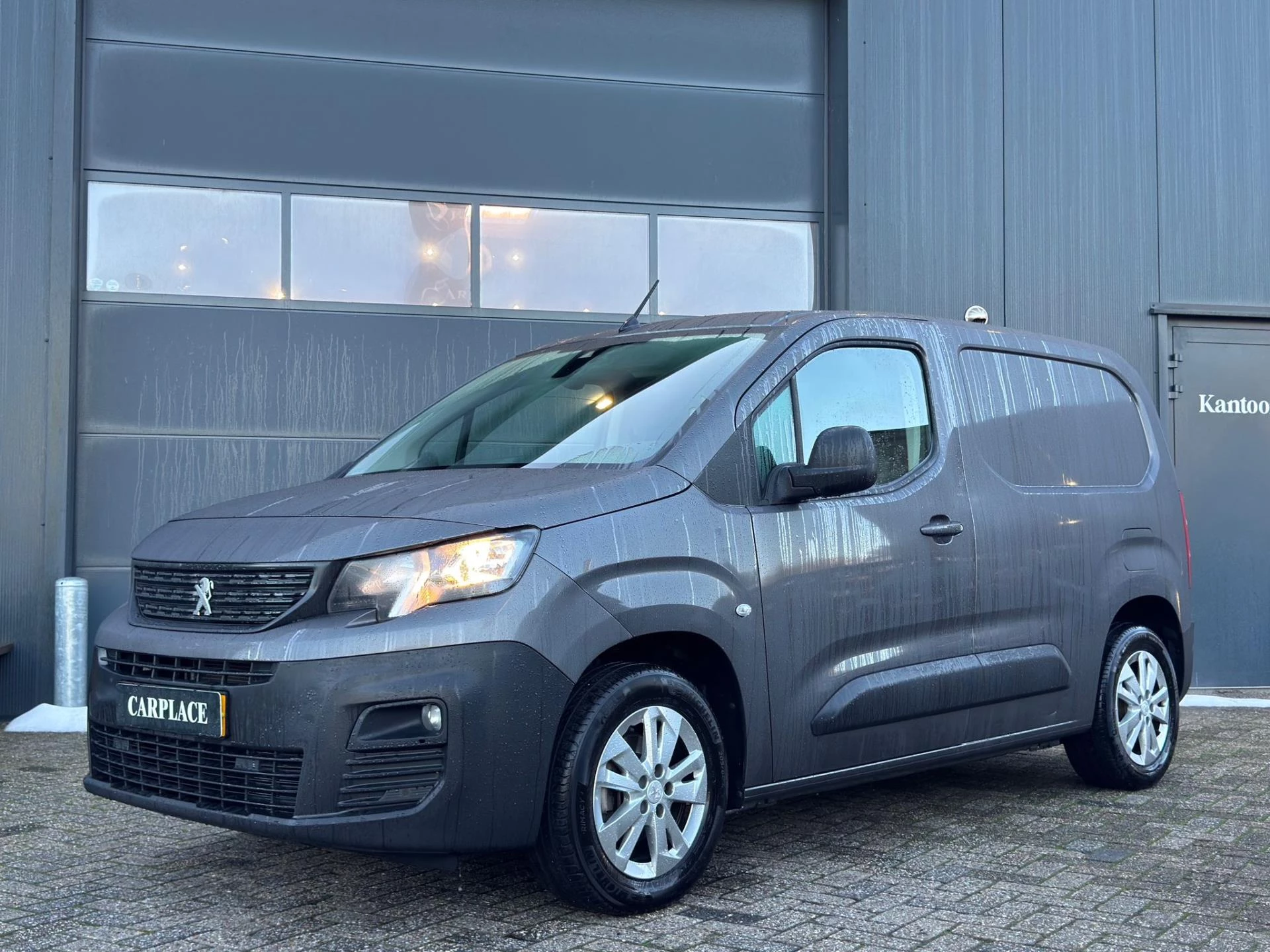 Hoofdafbeelding Peugeot Partner