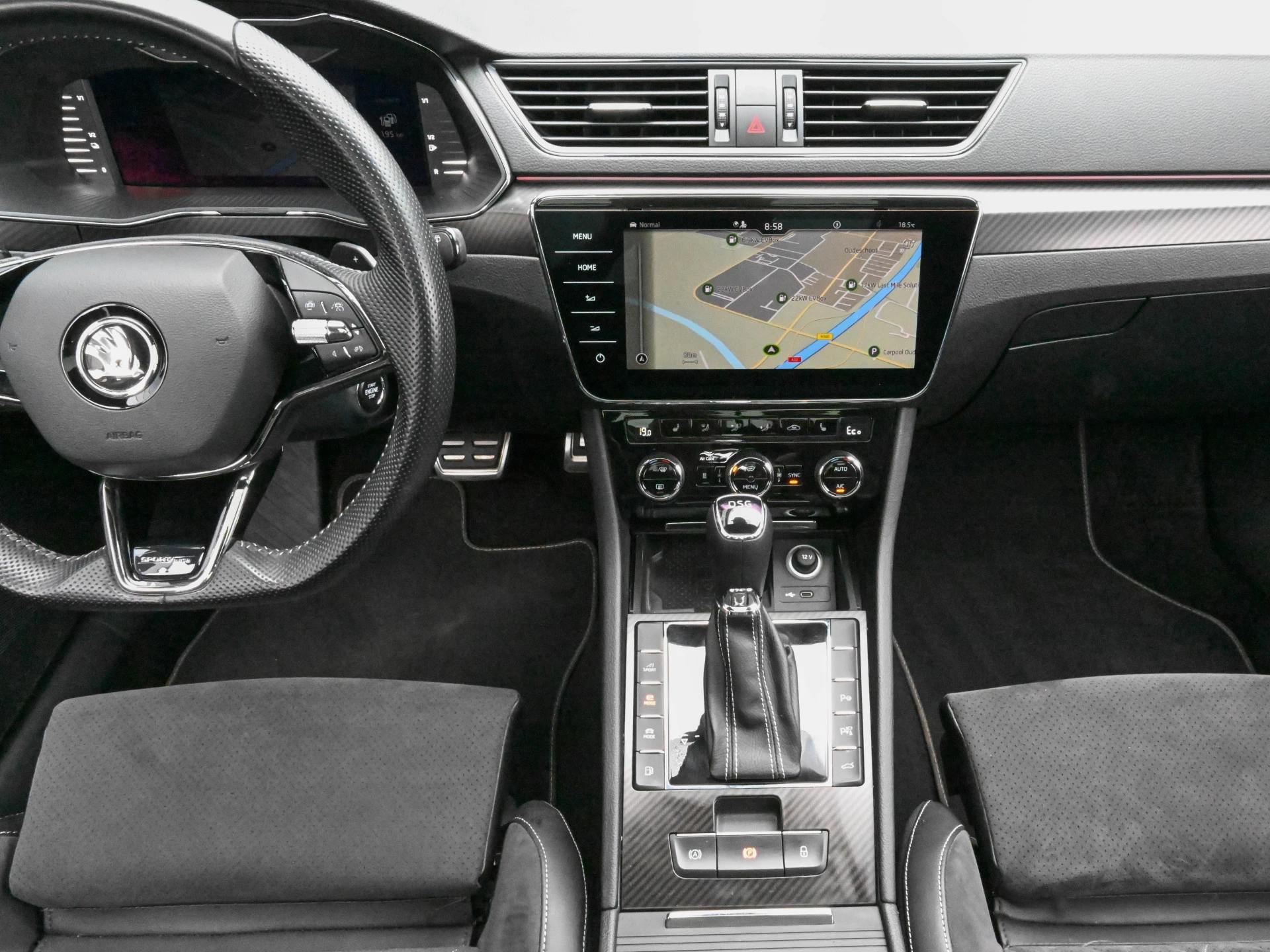 Hoofdafbeelding Škoda Superb