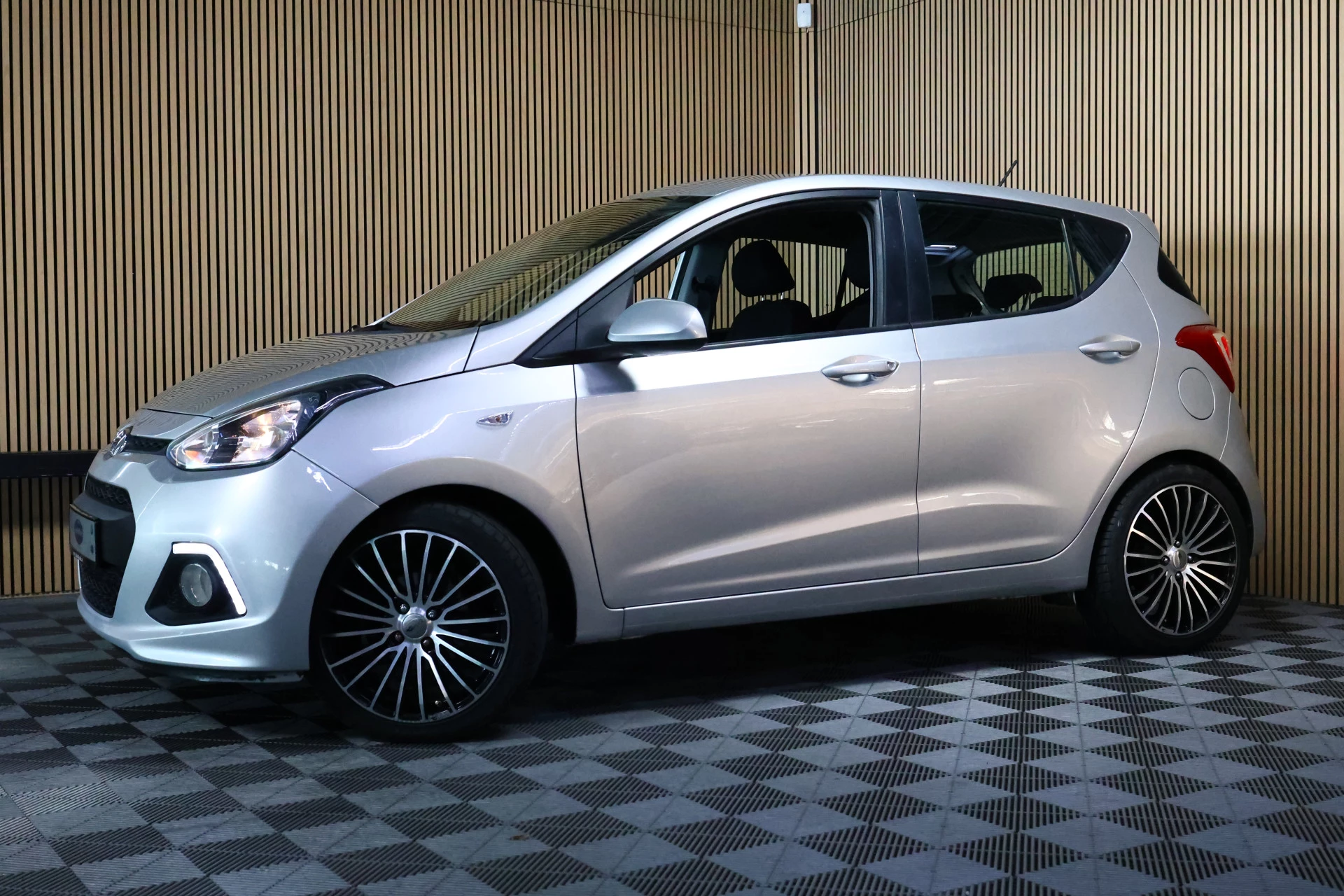 Hoofdafbeelding Hyundai i10