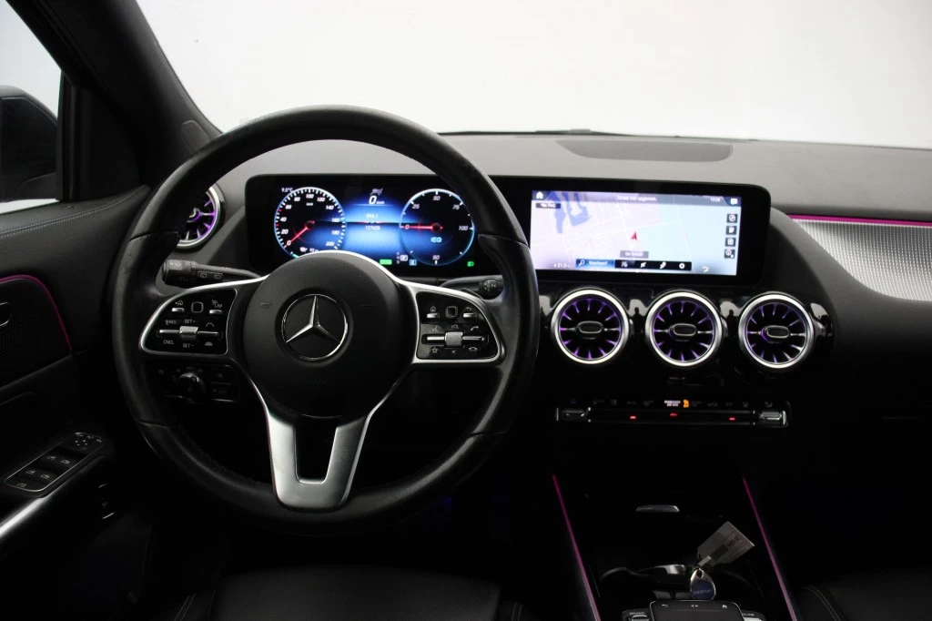 Hoofdafbeelding Mercedes-Benz EQA