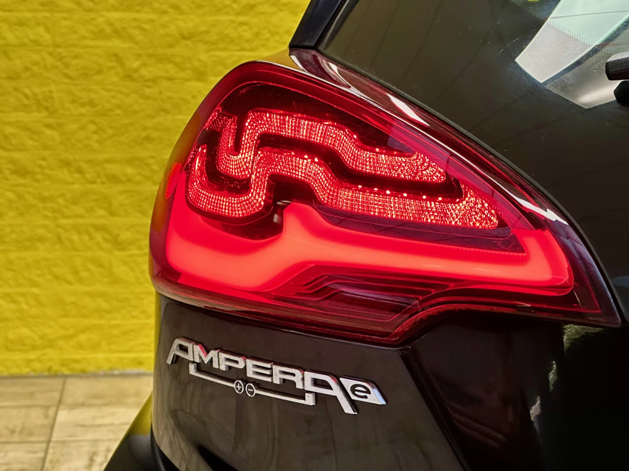 Hoofdafbeelding Opel Ampera-e