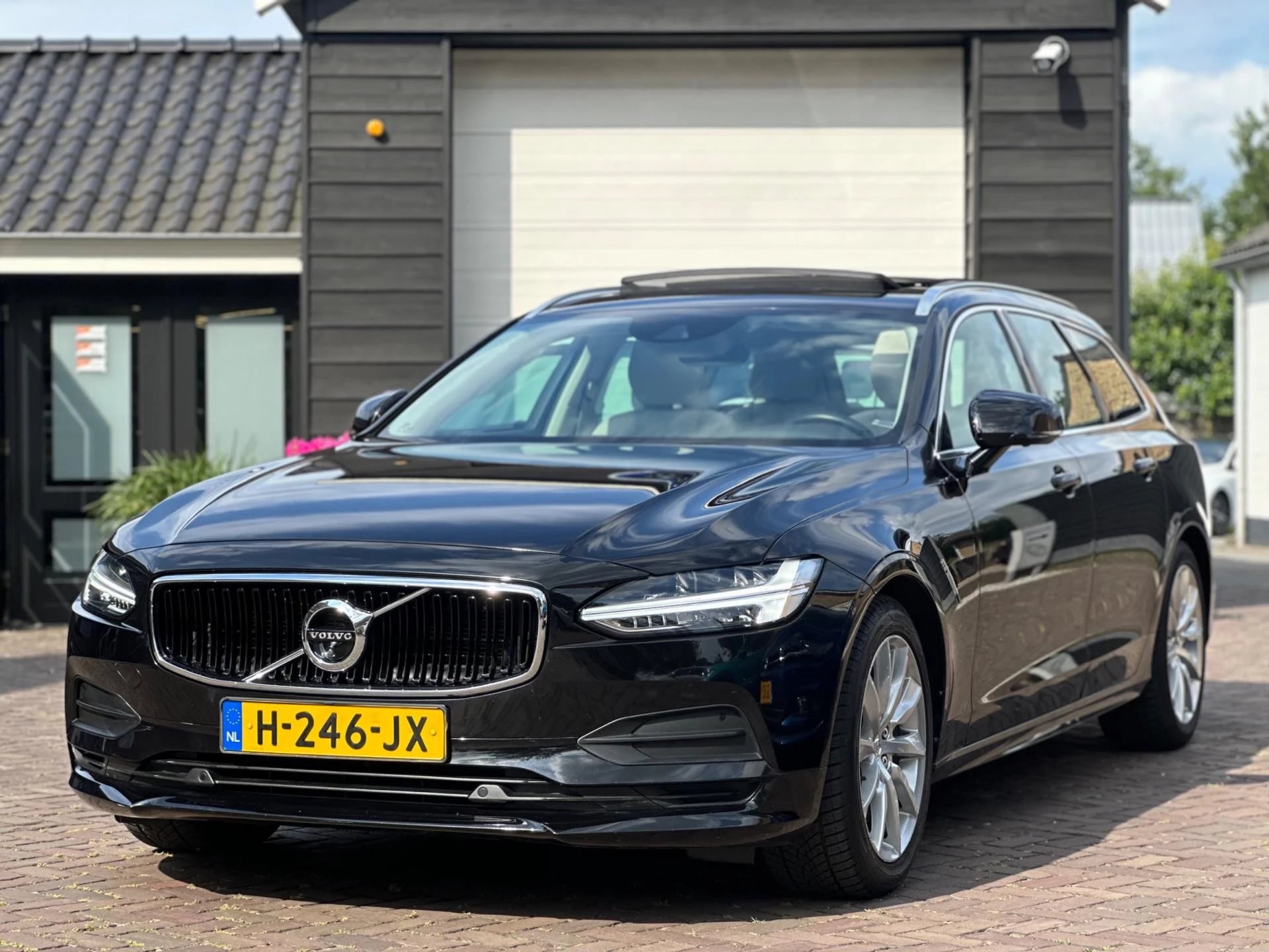 Hoofdafbeelding Volvo V90