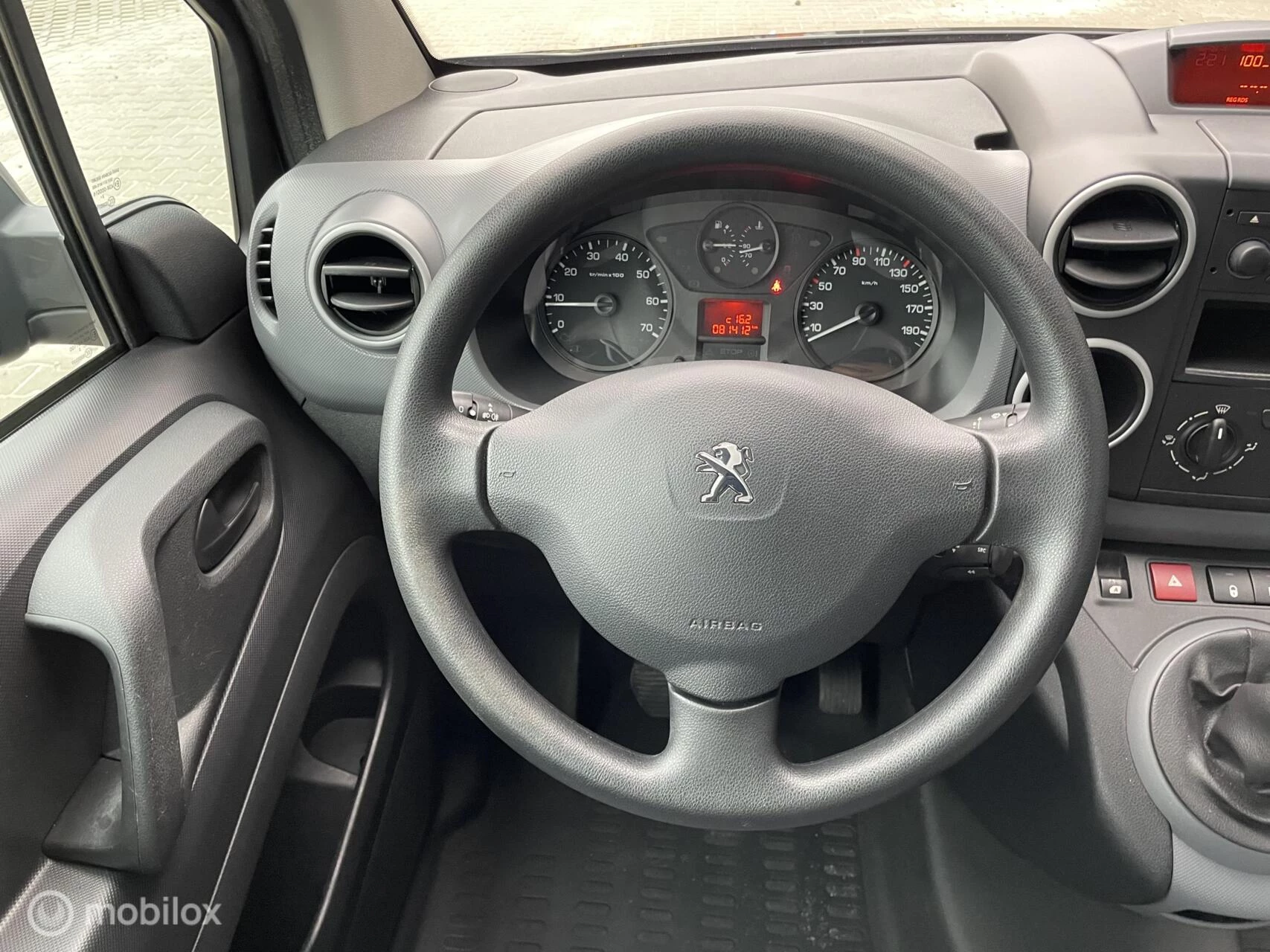 Hoofdafbeelding Peugeot Partner