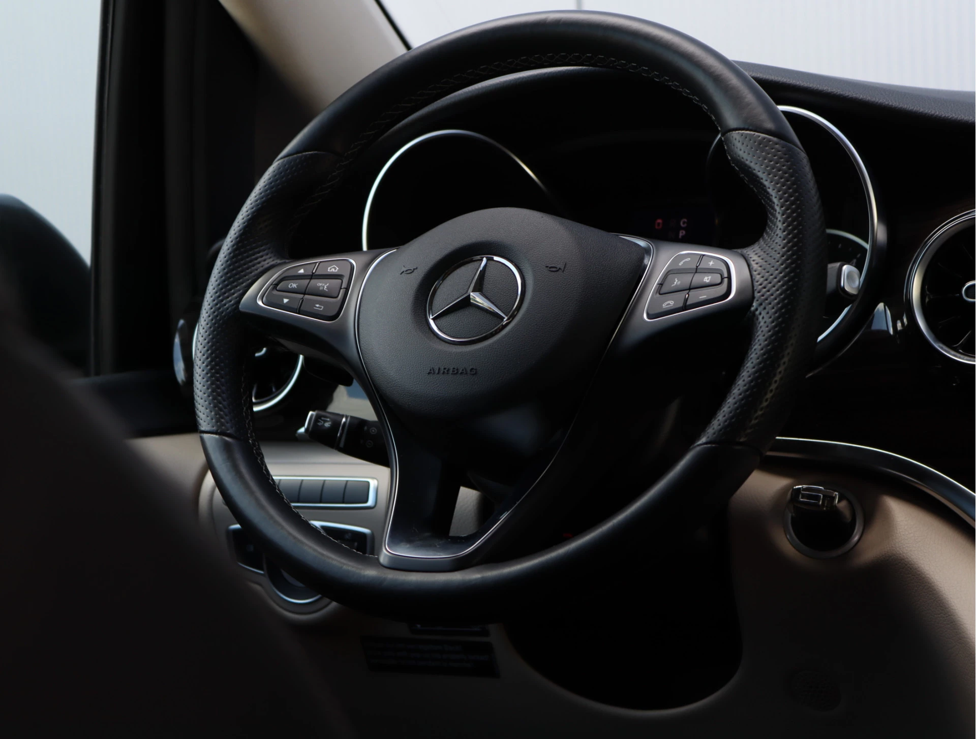 Hoofdafbeelding Mercedes-Benz Marco Polo