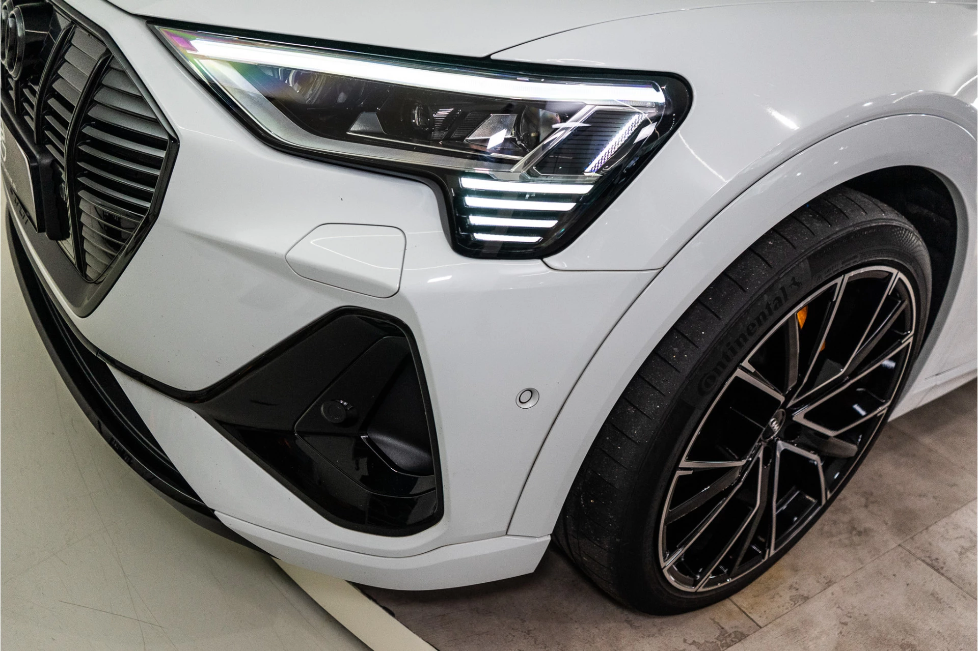Hoofdafbeelding Audi e-tron