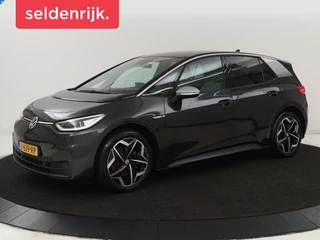 Volkswagen ID.3 First Plus 58 kWh | Automaat | Camera | Stoelverwarming | Climate control | Stuurverwarming | Adaptive cruise | Sfeerverlichting | Navigatie | LMV 19 inch