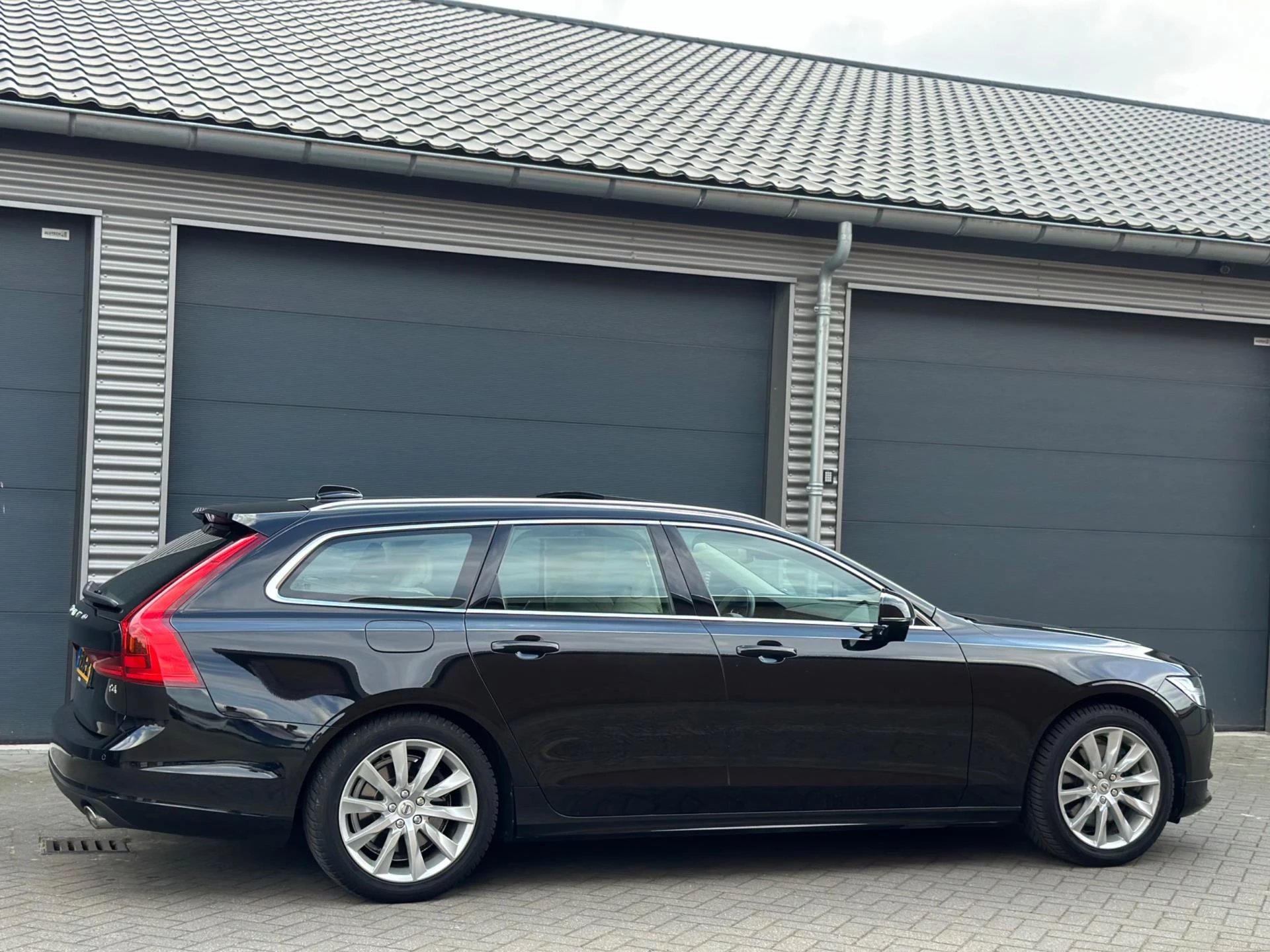 Hoofdafbeelding Volvo V90