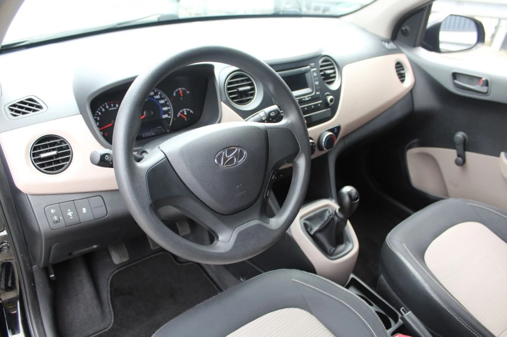Hoofdafbeelding Hyundai i10