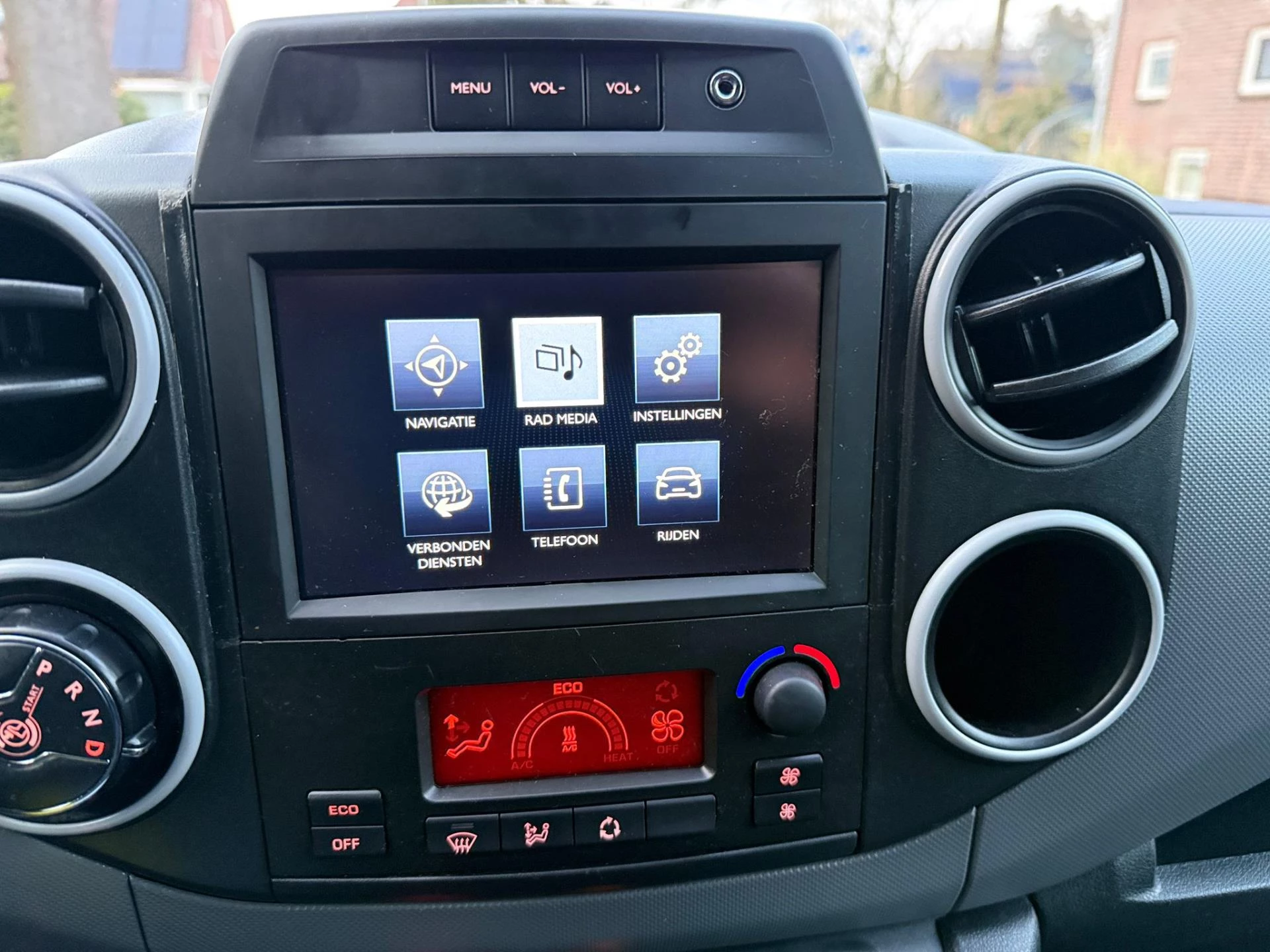 Hoofdafbeelding Peugeot e-Partner