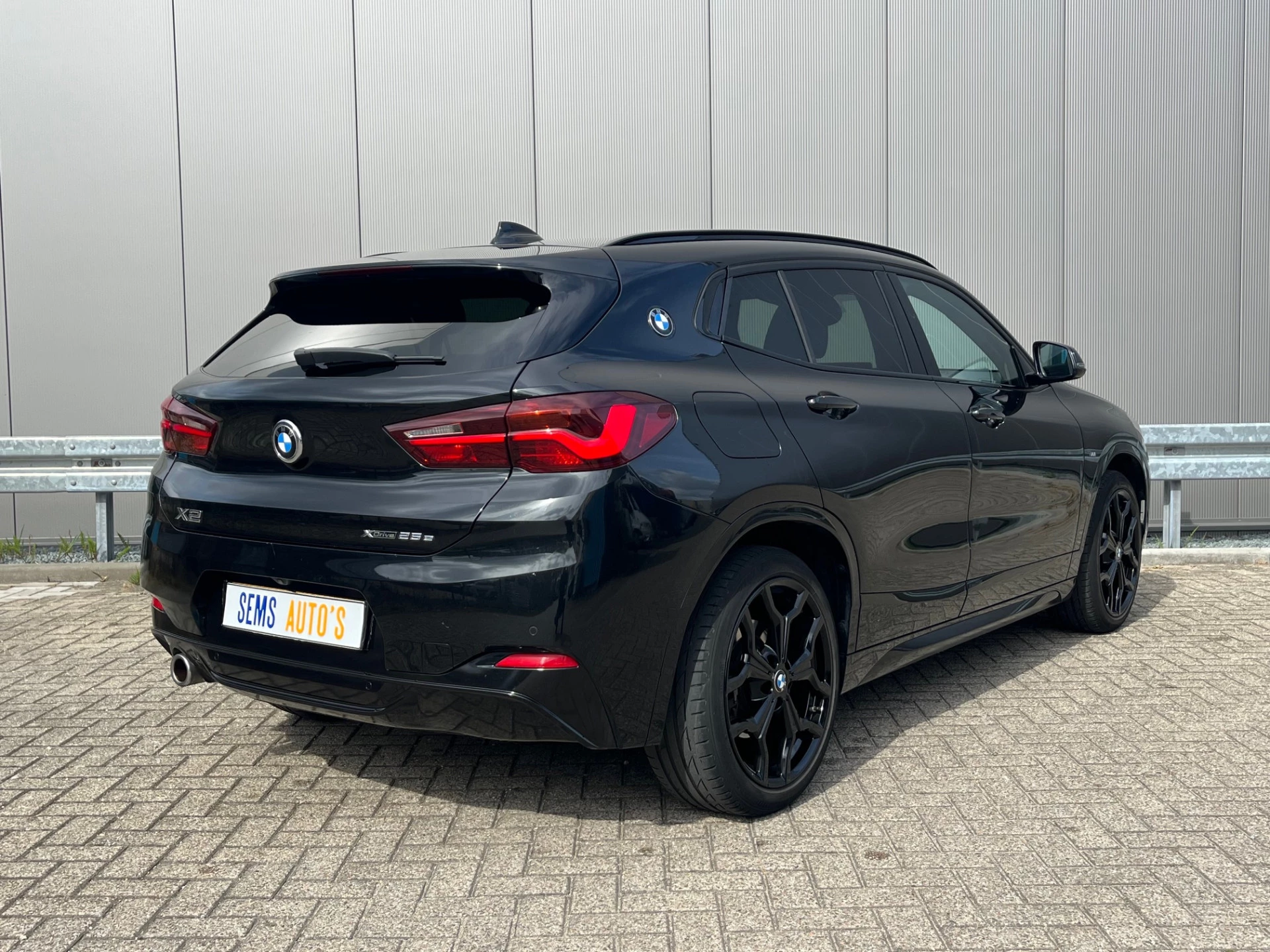 Hoofdafbeelding BMW X2