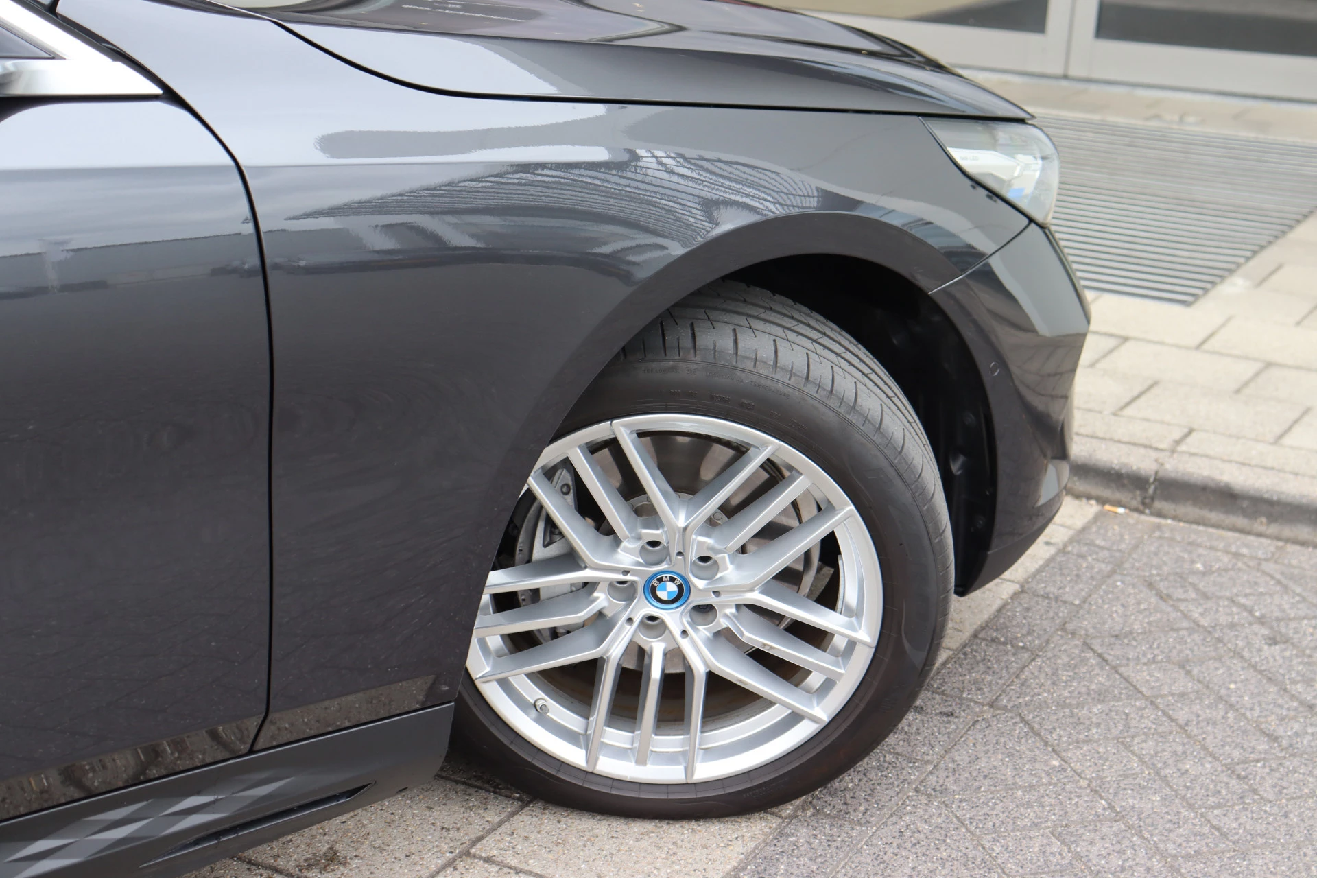 Hoofdafbeelding BMW i5