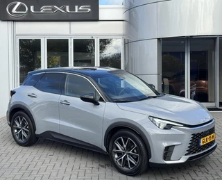 Lexus LBX Cool 2WD NL-AUTO TECH-PACK STOELVERW STUURVERW KEYLESS EL-ACHTERKLEP EL-STOEL