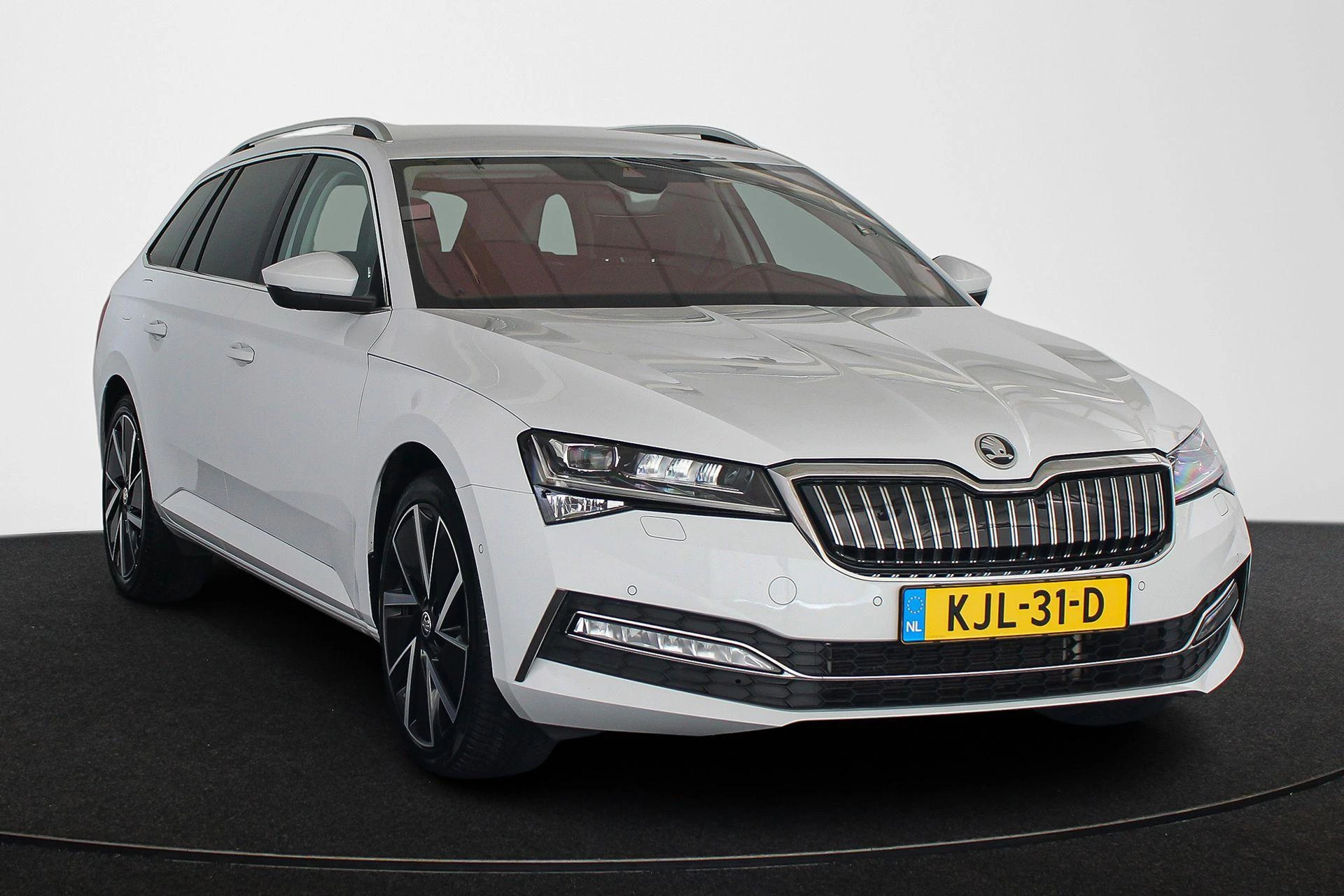 Hoofdafbeelding Škoda Superb