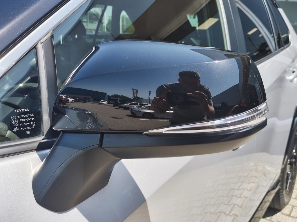 Hoofdafbeelding Toyota RAV4