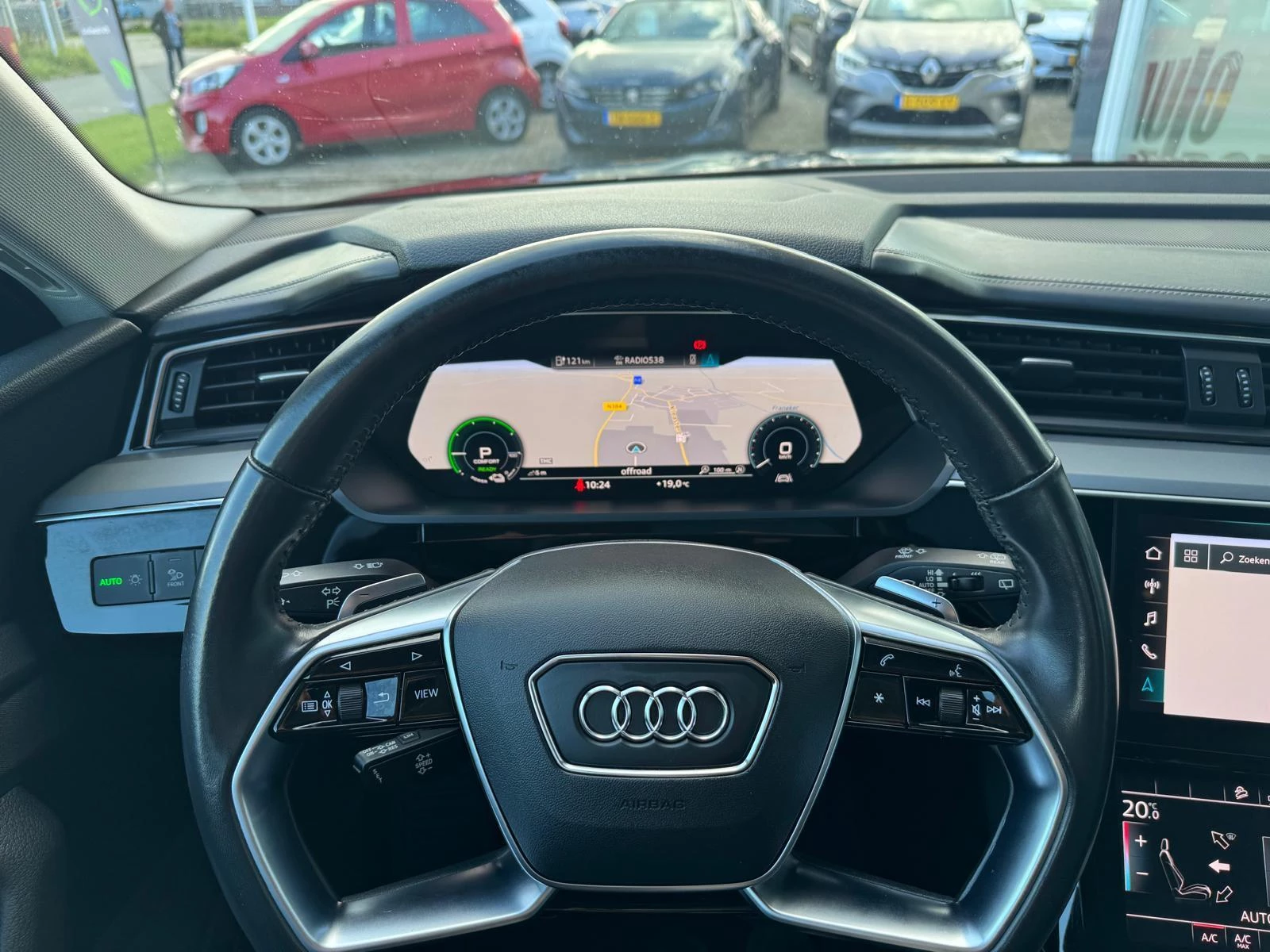 Hoofdafbeelding Audi e-tron