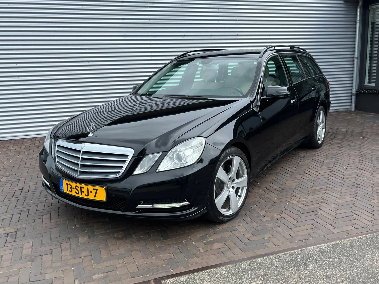Hoofdafbeelding Mercedes-Benz E-Klasse
