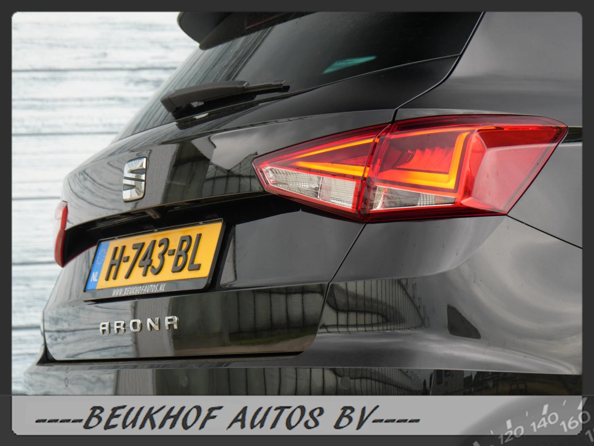 Hoofdafbeelding SEAT Arona