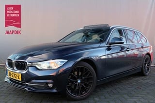 BMW 3 Serie Touring BWJ 2016 320d EDE Corporate Lease Sport NAVI / CLIMA / CRUISE / STOELVERW. / CAMERA / BLUETOOTH / AUTOMATISCHE ACHTERKLEP / PANORAMADAK / LEDER / LMV / PARKEER