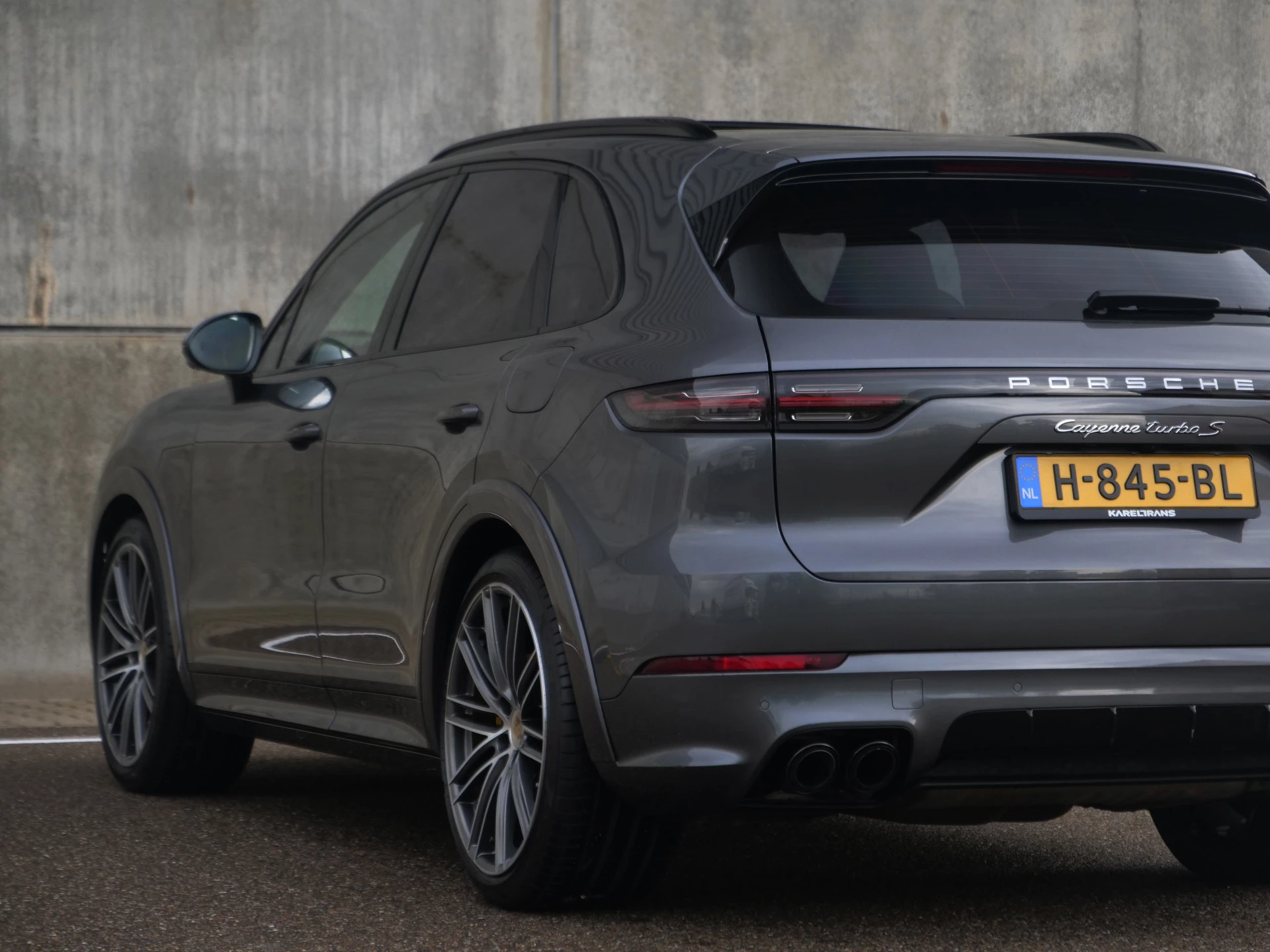 Hoofdafbeelding Porsche Cayenne
