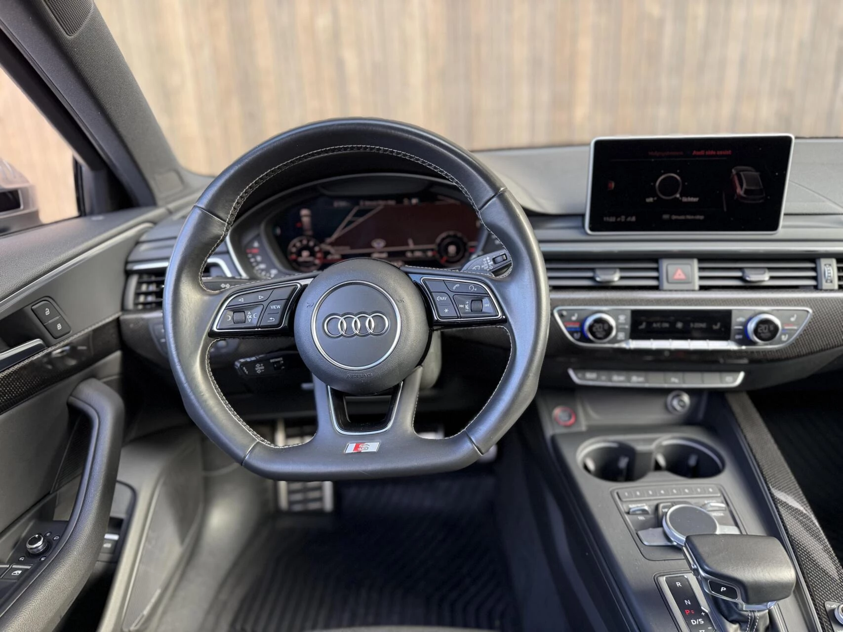 Hoofdafbeelding Audi S4