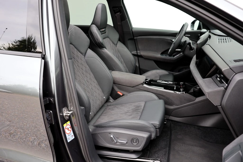 Hoofdafbeelding Audi Q6 e-tron