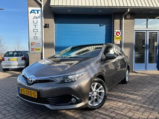 Toyota Auris 1.8 HYBRID BUS. PLUS