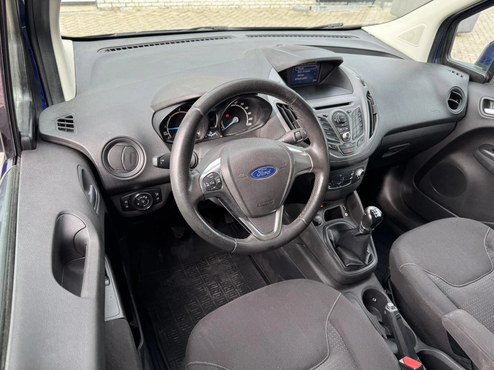 Hoofdafbeelding Ford Transit Courier