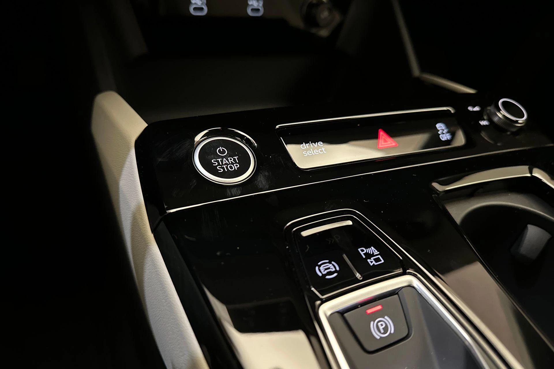 Hoofdafbeelding Audi Q6 e-tron
