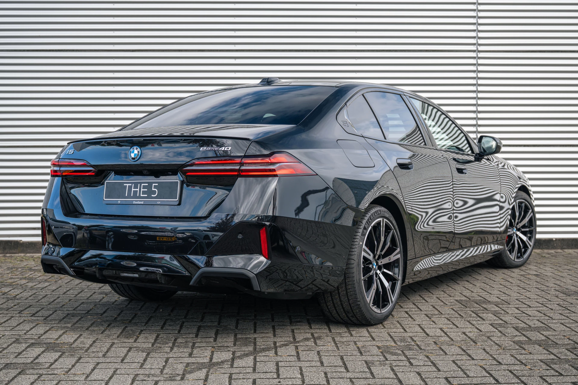 Hoofdafbeelding BMW i5
