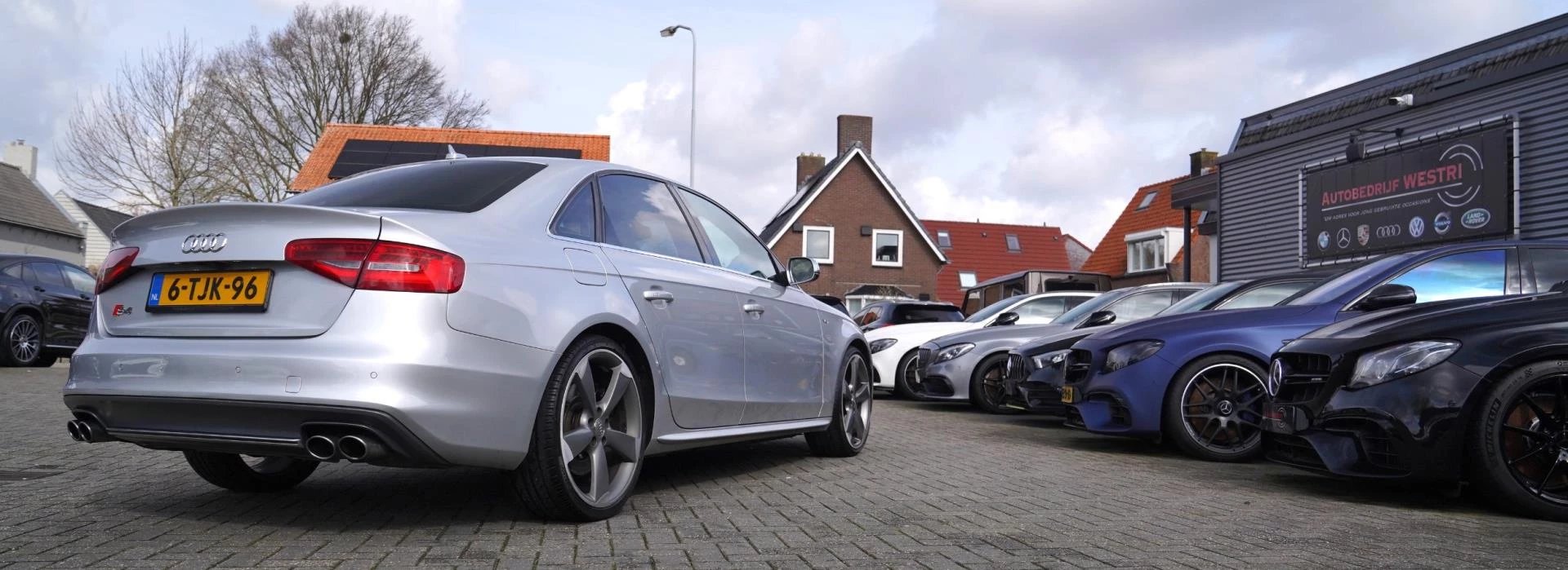 Hoofdafbeelding Audi S4