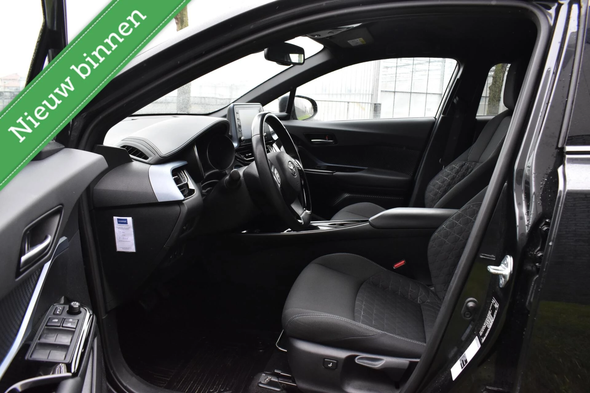 Hoofdafbeelding Toyota C-HR