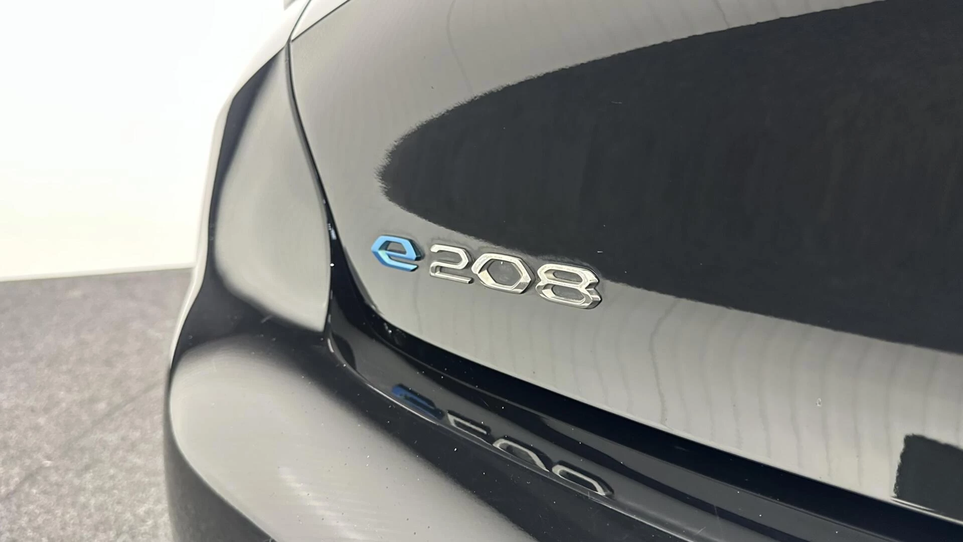 Hoofdafbeelding Peugeot e-208