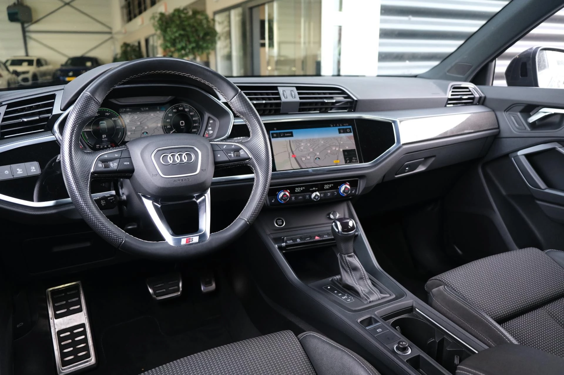 Hoofdafbeelding Audi Q3