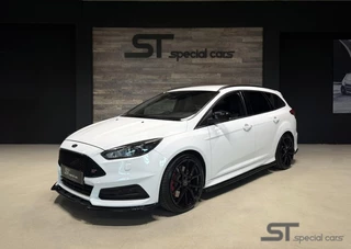 Ford Focus Wagon 2.0 ST2|Maxton|19 inch|Carplay