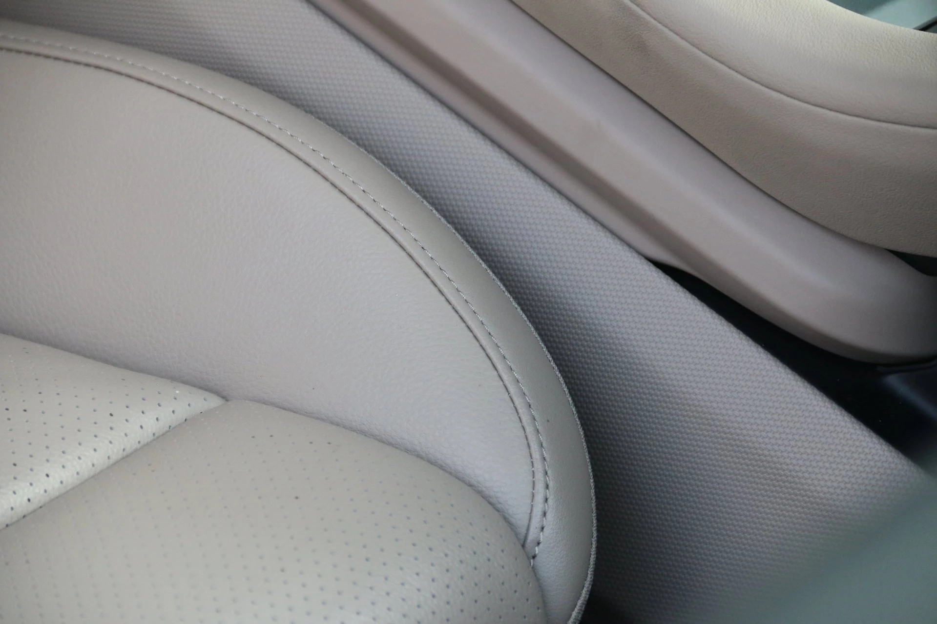 Hoofdafbeelding Porsche Taycan