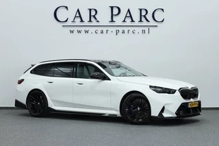 BMW 5-serie Touring M5 727+PK BTW/AKRAPOVIC/CARBON M-PERFORMANCE/21" LMV/BOWERS & WILKINS/PANO/HUD/ACC/ECC/FABRIEKSGARANTIE!
