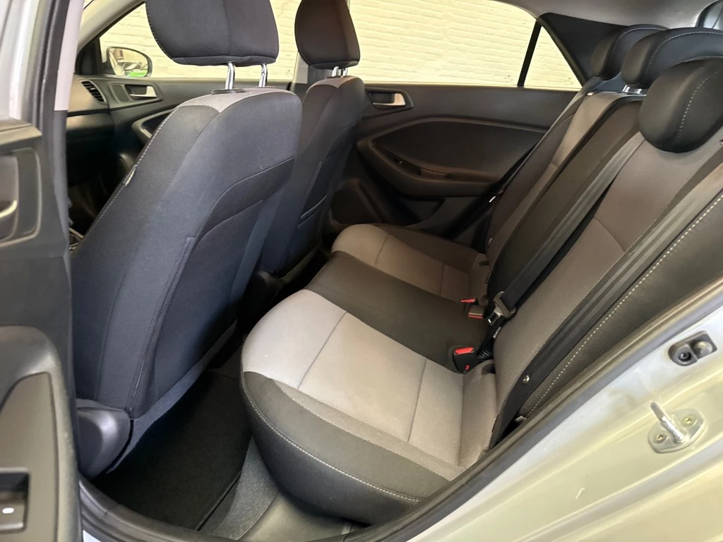 Hoofdafbeelding Hyundai i20