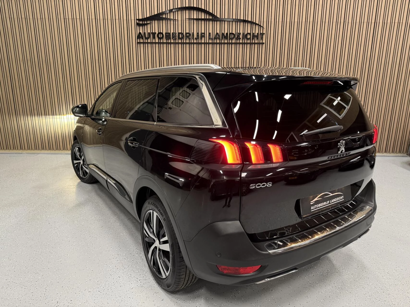 Hoofdafbeelding Peugeot 5008