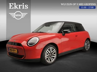 MINI 3-deurs Cooper E Classic Trim / Package L /Panoramadak / Getint glas / Harman-kardon / Park assist / Alu wielen 17 inch