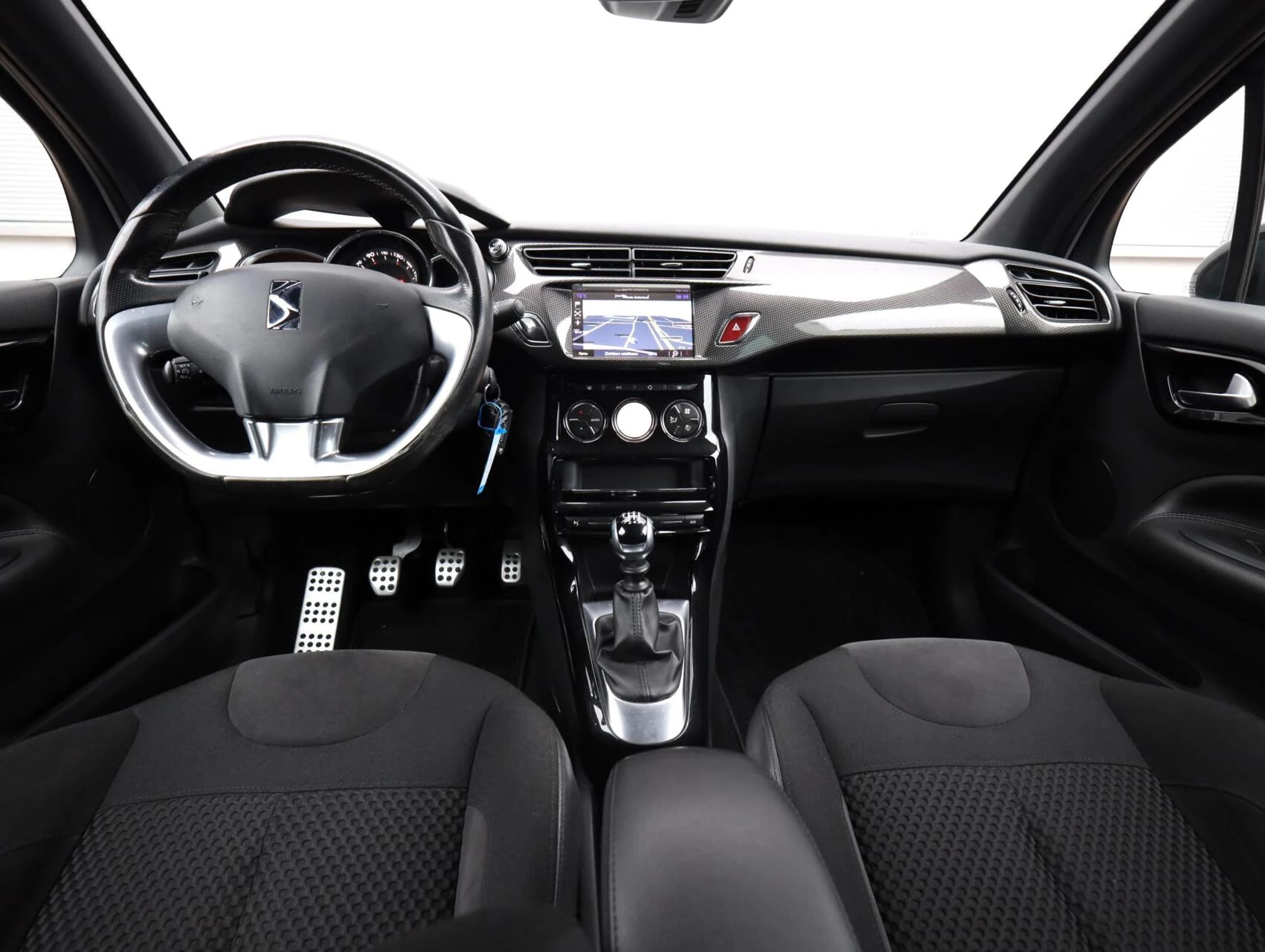 Hoofdafbeelding DS DS 3