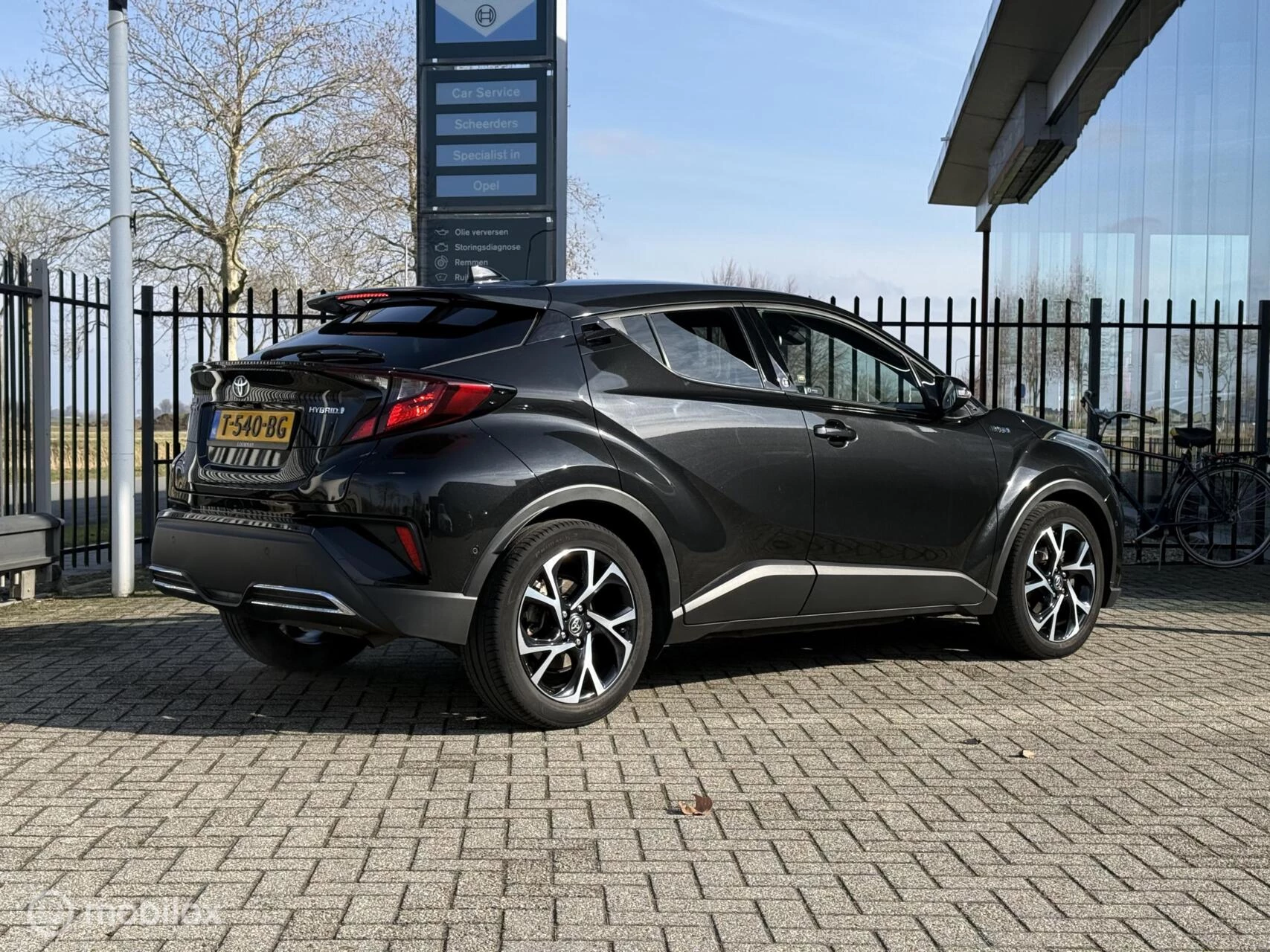 Hoofdafbeelding Toyota C-HR