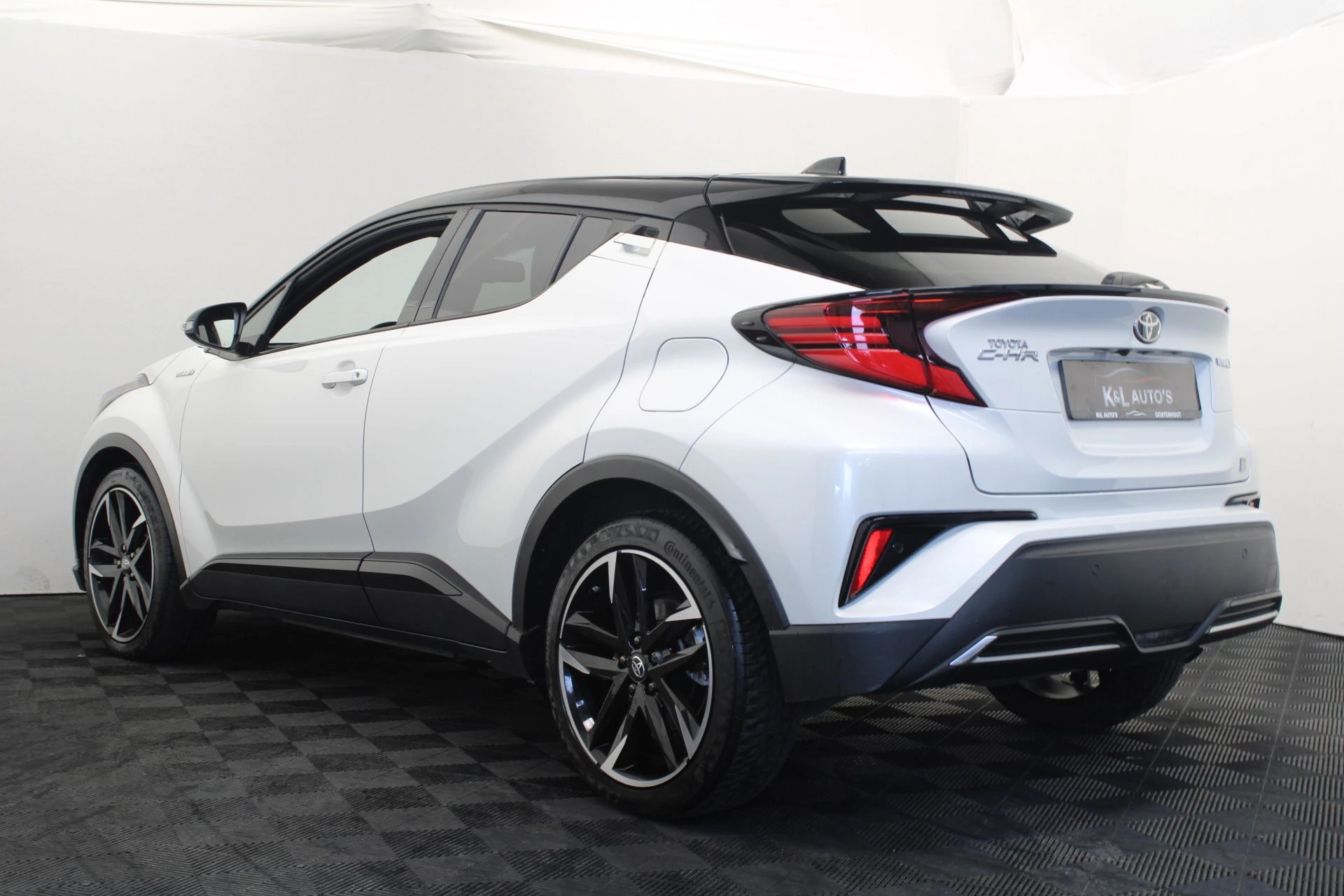 Hoofdafbeelding Toyota C-HR